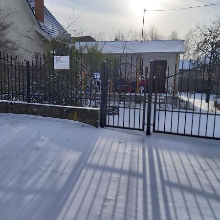 Deel Apartman Nyíregyháza Eksteriør billede