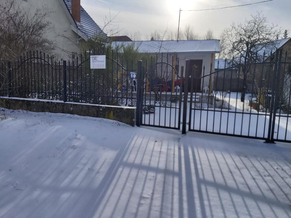 Deel Apartman Nyíregyháza Eksteriør billede