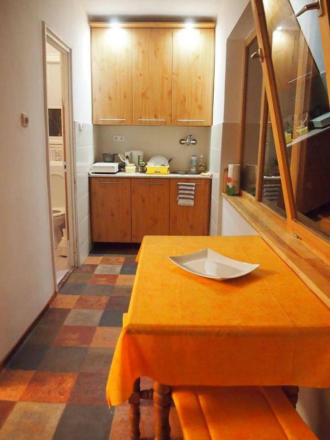 Deel Apartman Nyíregyháza Eksteriør billede