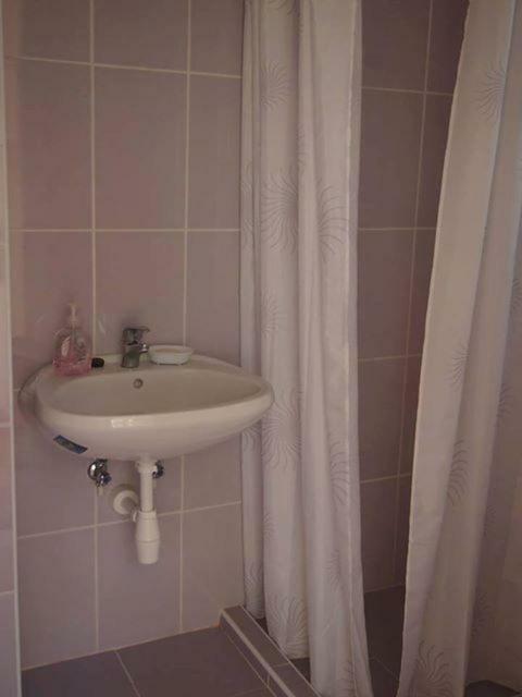 Deel Apartman Nyíregyháza Eksteriør billede